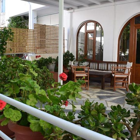 Pallada Rooms Тинос Екстериор снимка