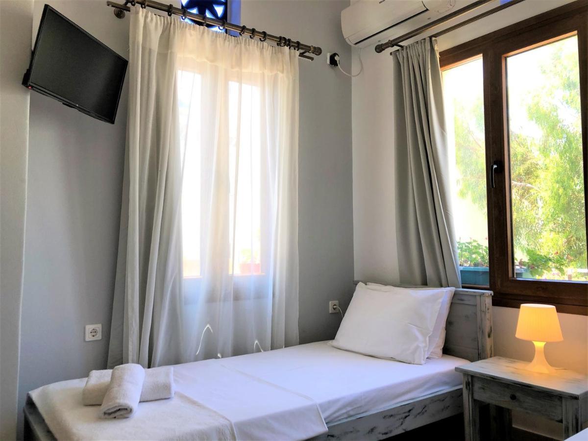 Pallada Rooms Тинос Екстериор снимка